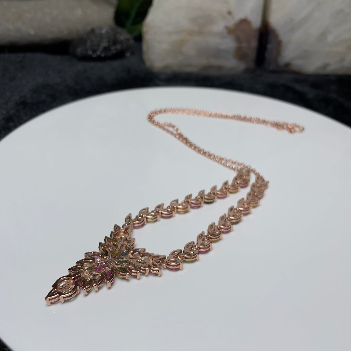 Stonelry Elegant Rose Gold Tourmaline Leaf Pendant Necklace