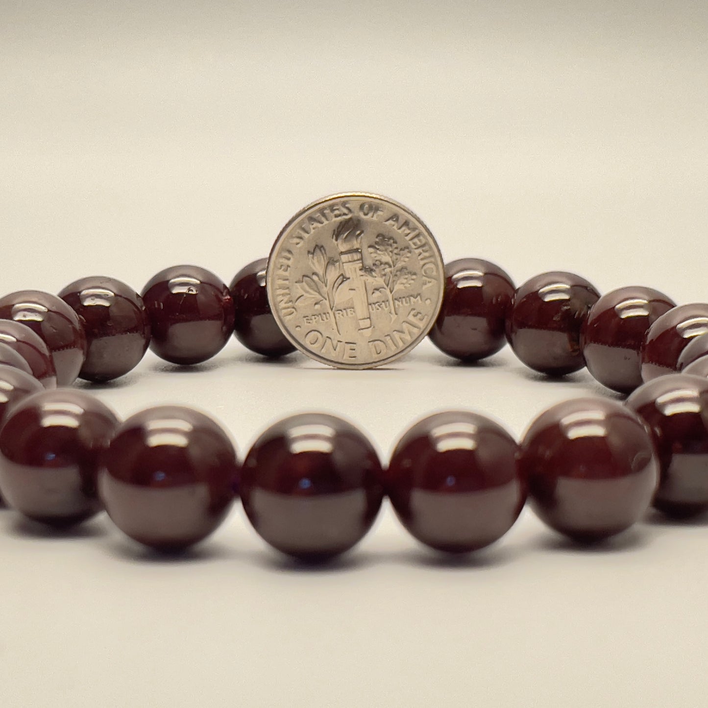 Stonelry High Quality Natural Garnet Beaded Bracelet (10+mm)