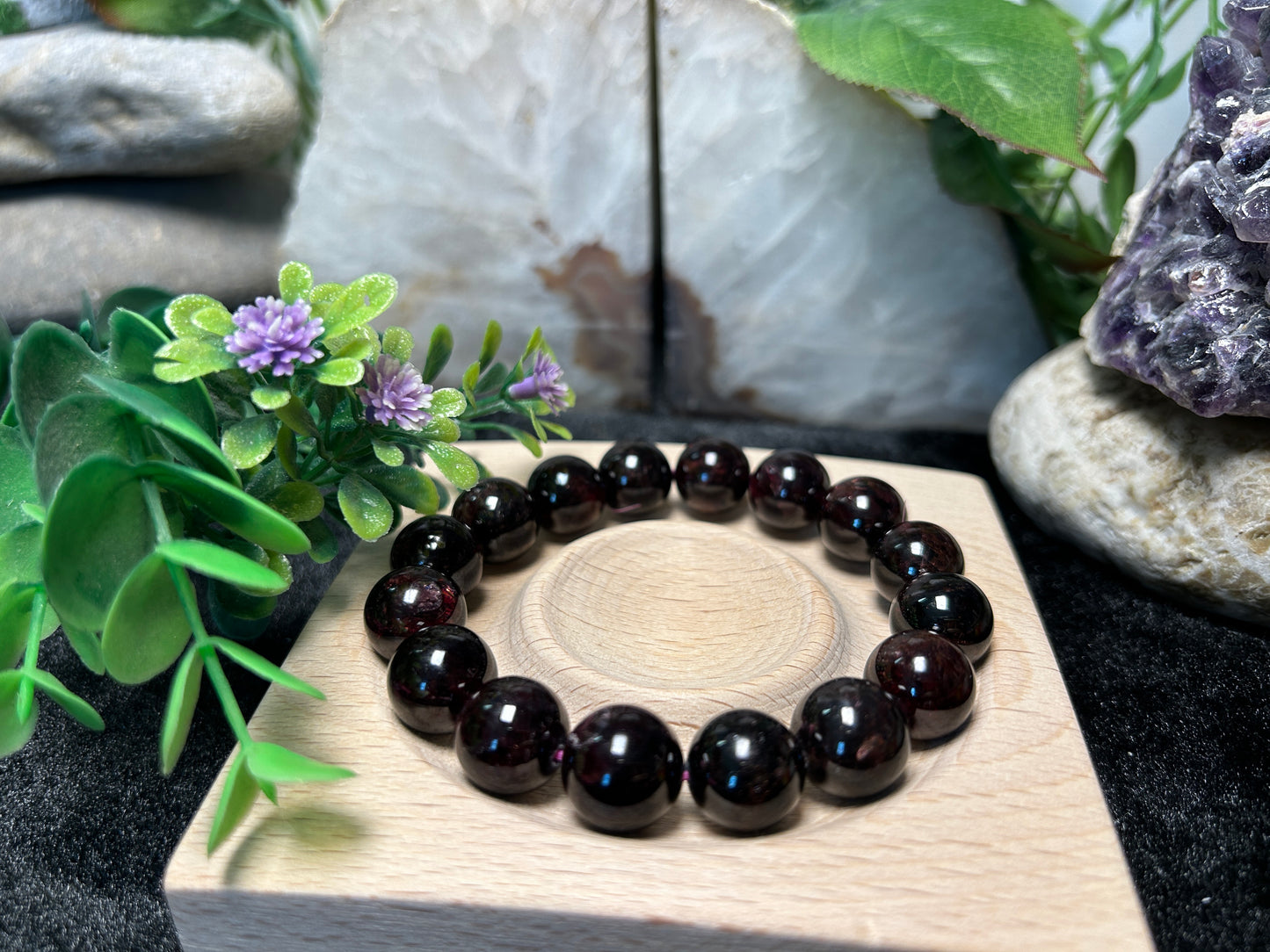 Stonelry Natural Garnet Beaded Bracelet (13+mm)