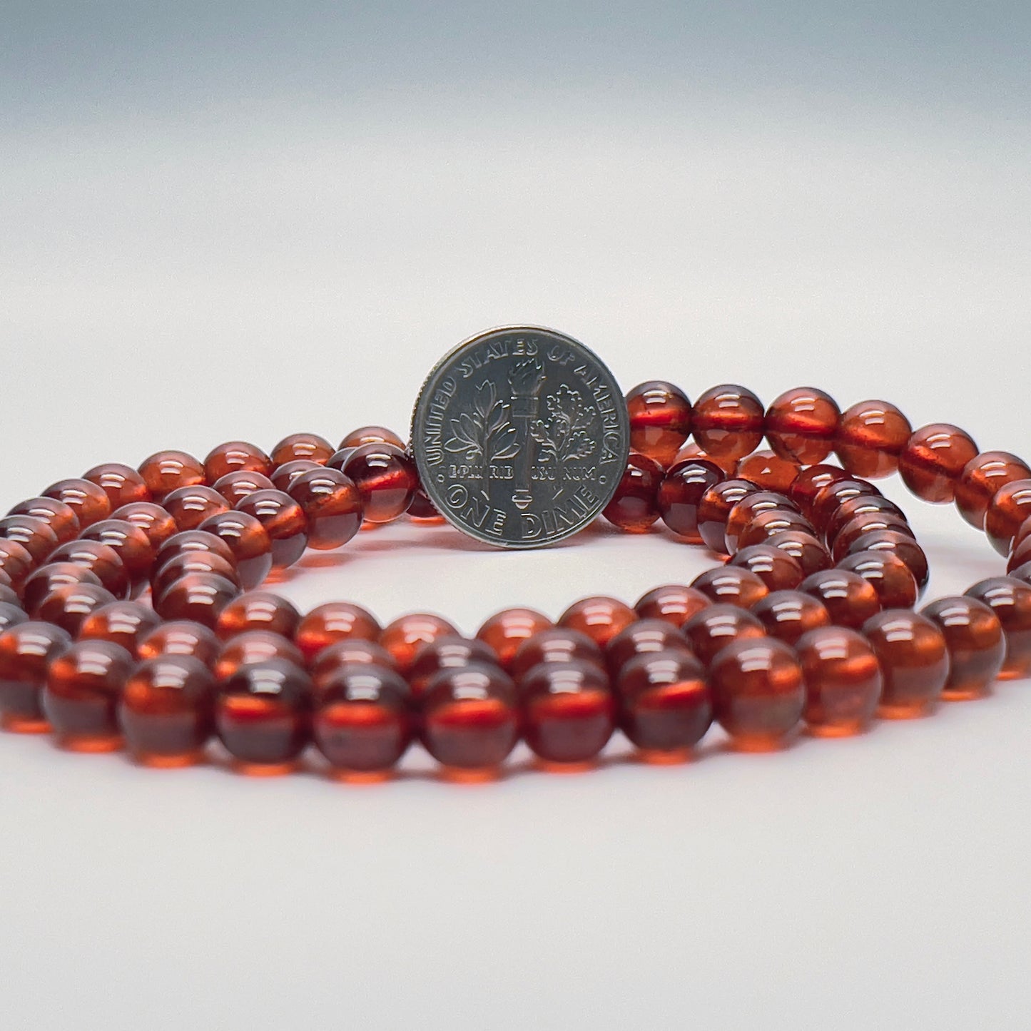 Stonelry Natural Garnet Beaded Bracelet (6+mm)
