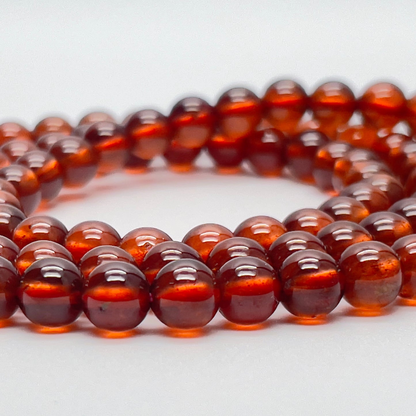 Stonelry Natural Garnet Beaded Bracelet (6+mm)