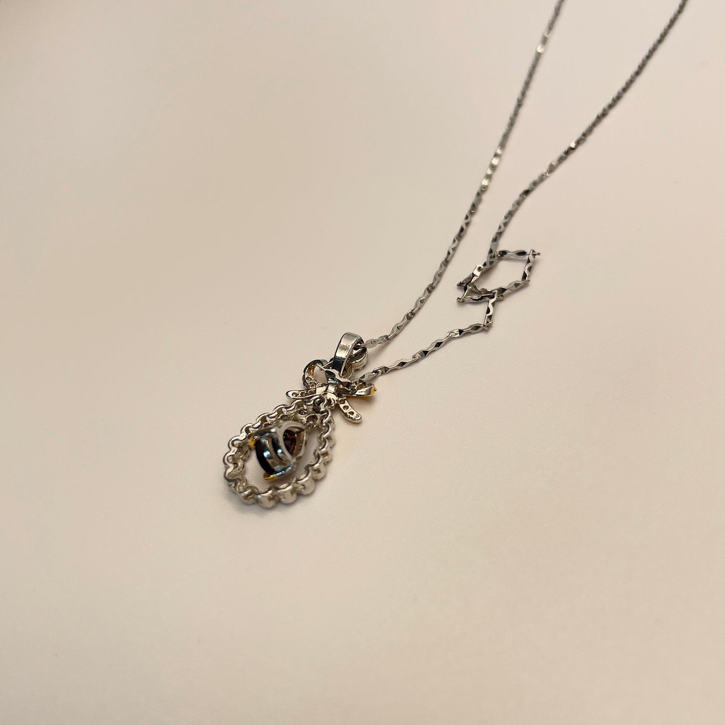 Stonelry Natural Garnet Bow Pendant Necklace