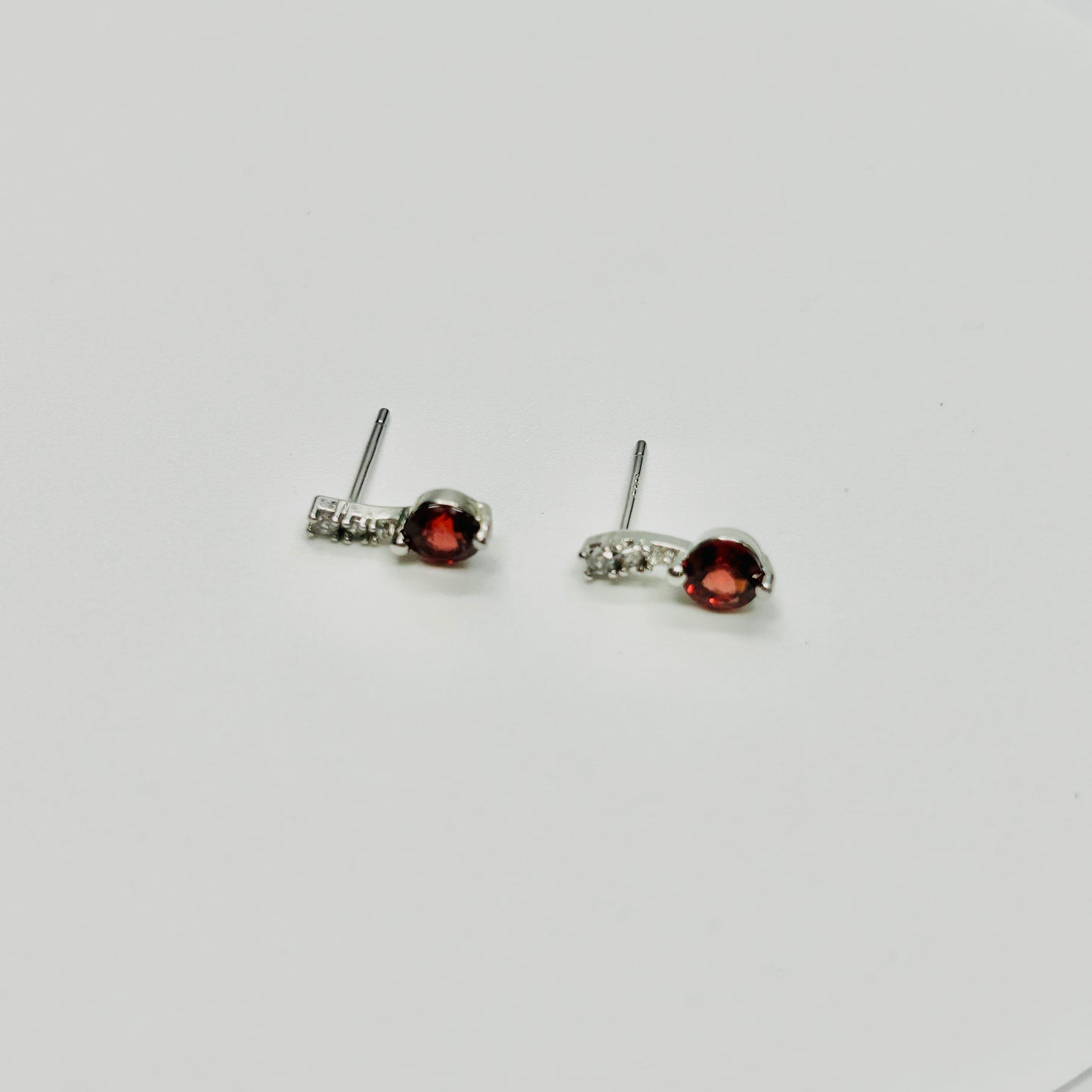 Stonelry Garnet Stud Earrings - Crimson Cherry
