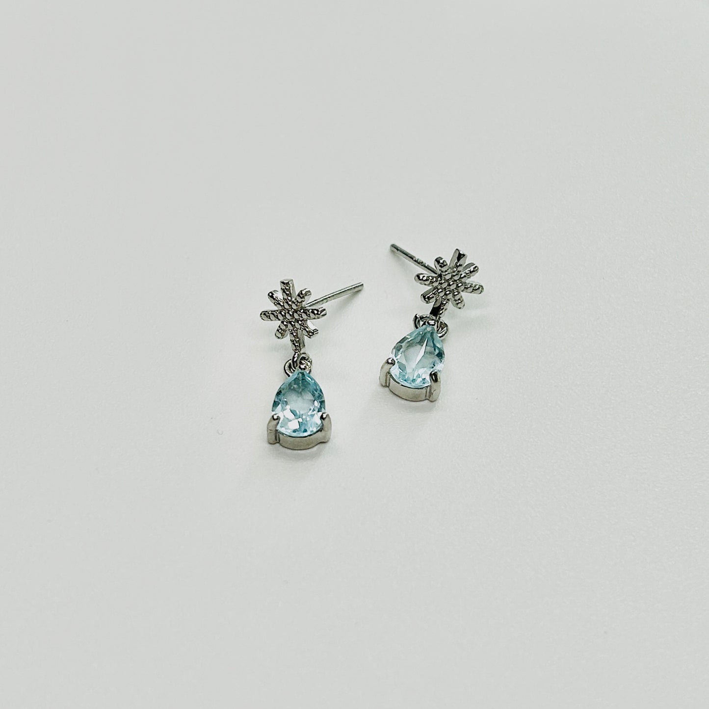 Stonelry Blue Topaz Drop Earrings - Snowflake Tears