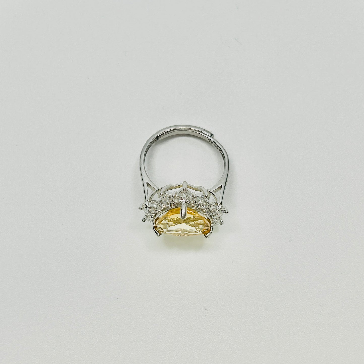 Stonelry Citrine Ring - Triliant-Cut Cocktail Ring