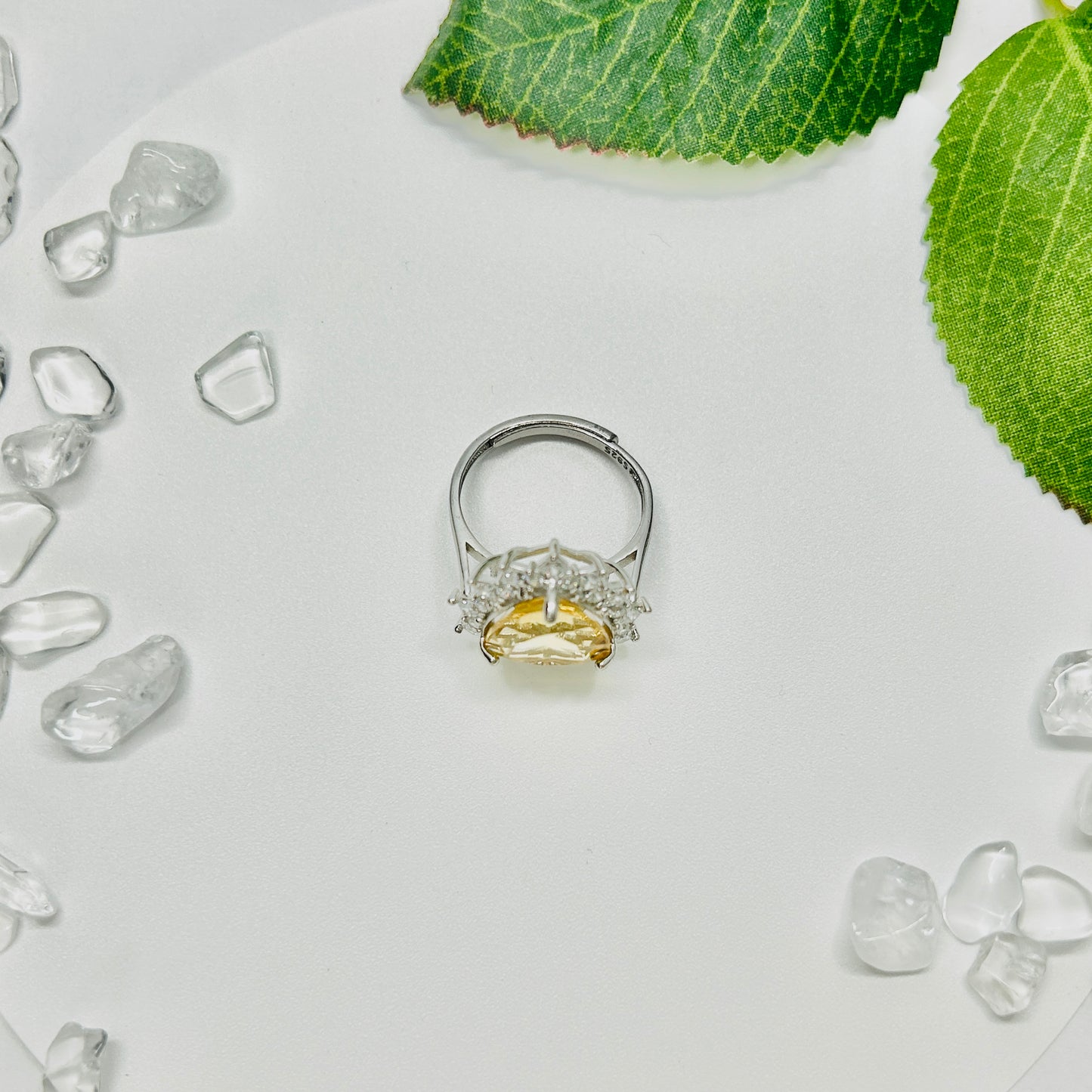 Stonelry Citrine Ring - Triliant-Cut Cocktail Ring
