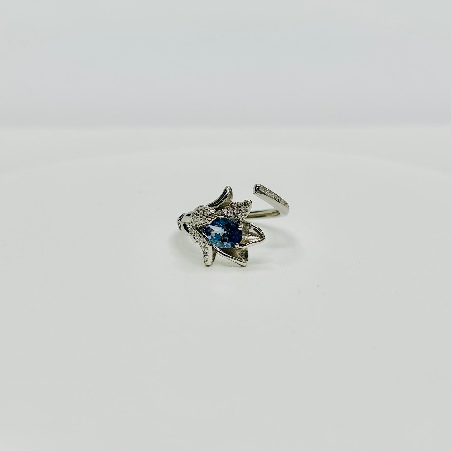 Stonelry Tanzanite Ring - Lily Flower Bypass Ring