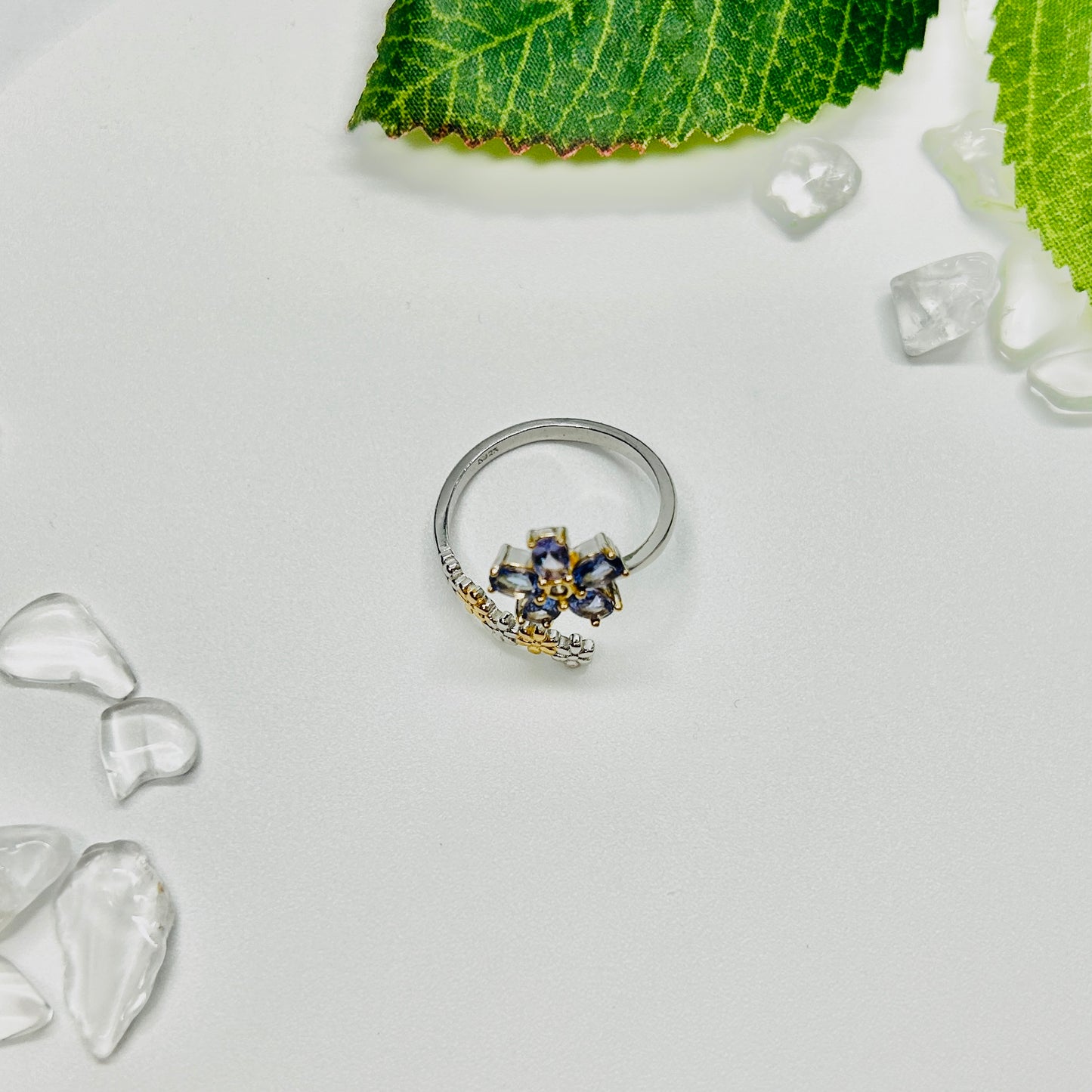Stonelry Tanzanite Ring - Daisy Flower Bypass Ring