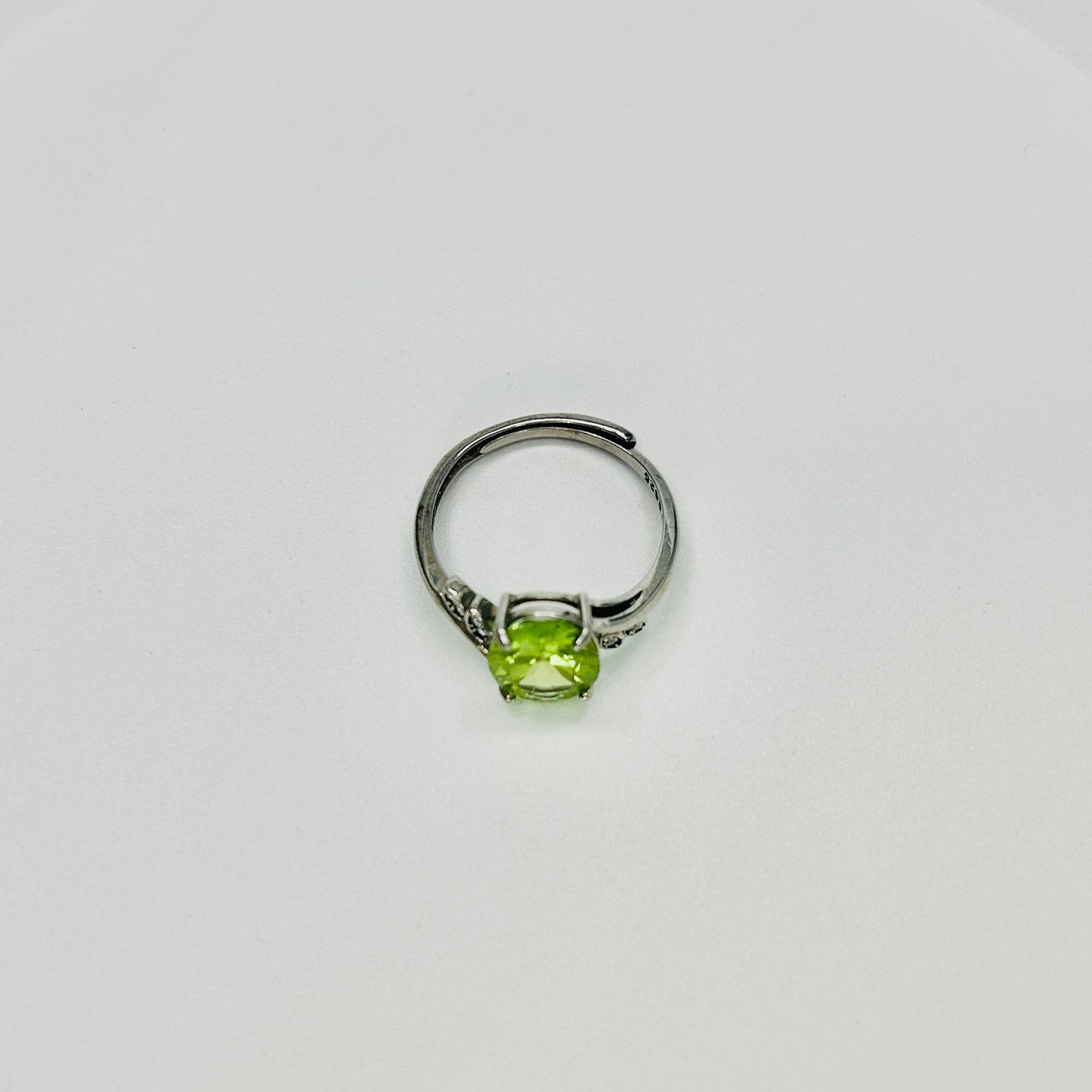 Stonelry Olivine Ring - Oval-Cut Solitaire Ring