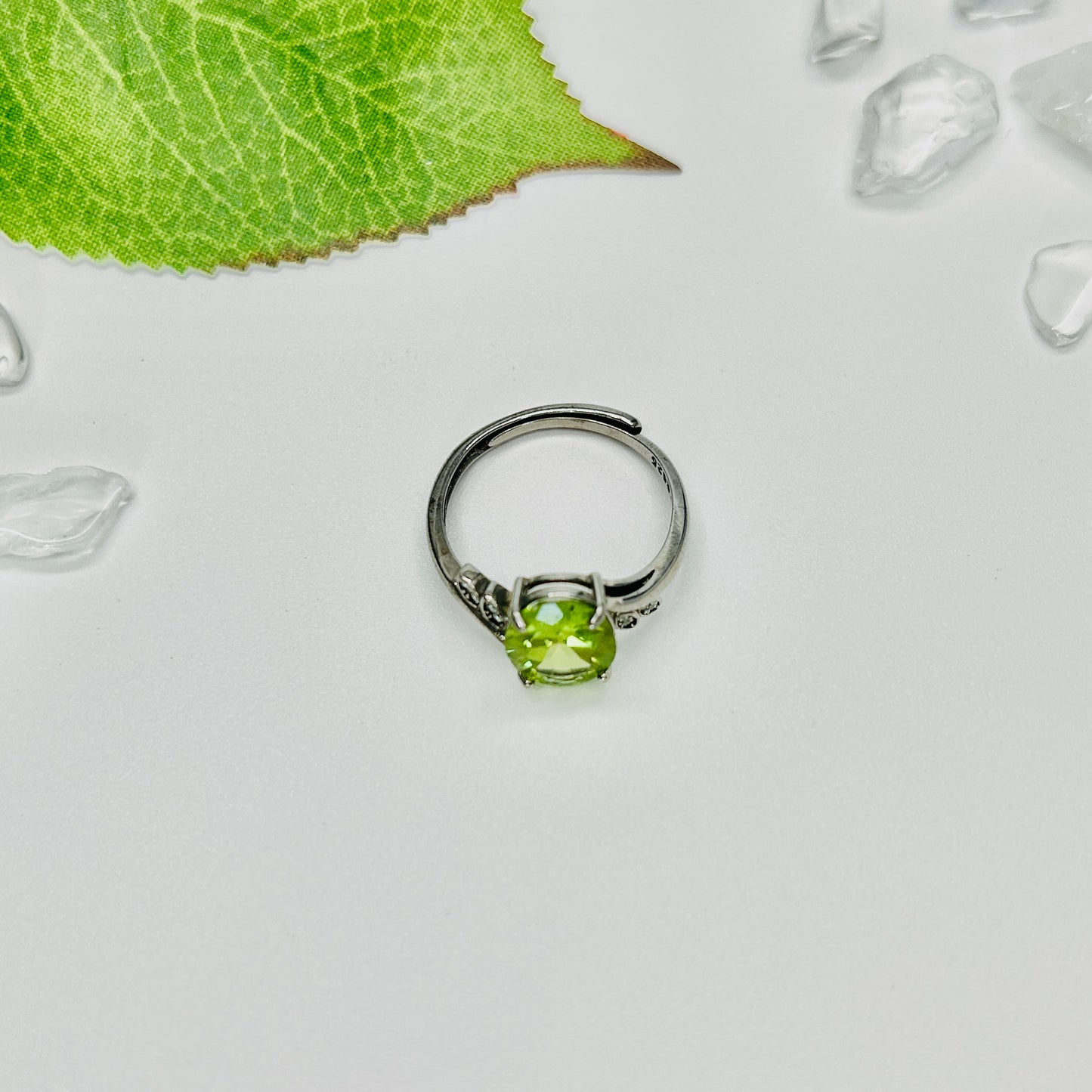 Stonelry Olivine Ring - Oval-Cut Solitaire Ring