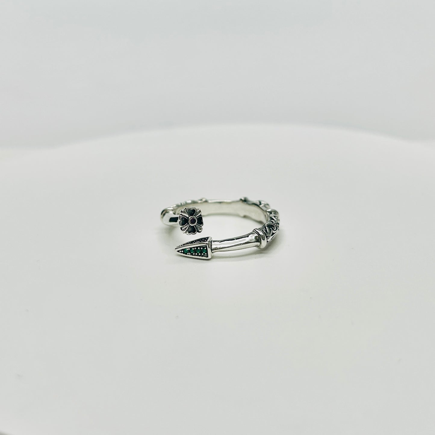 Stonelry Silver Ring - Flowering Spike Bypass Ring