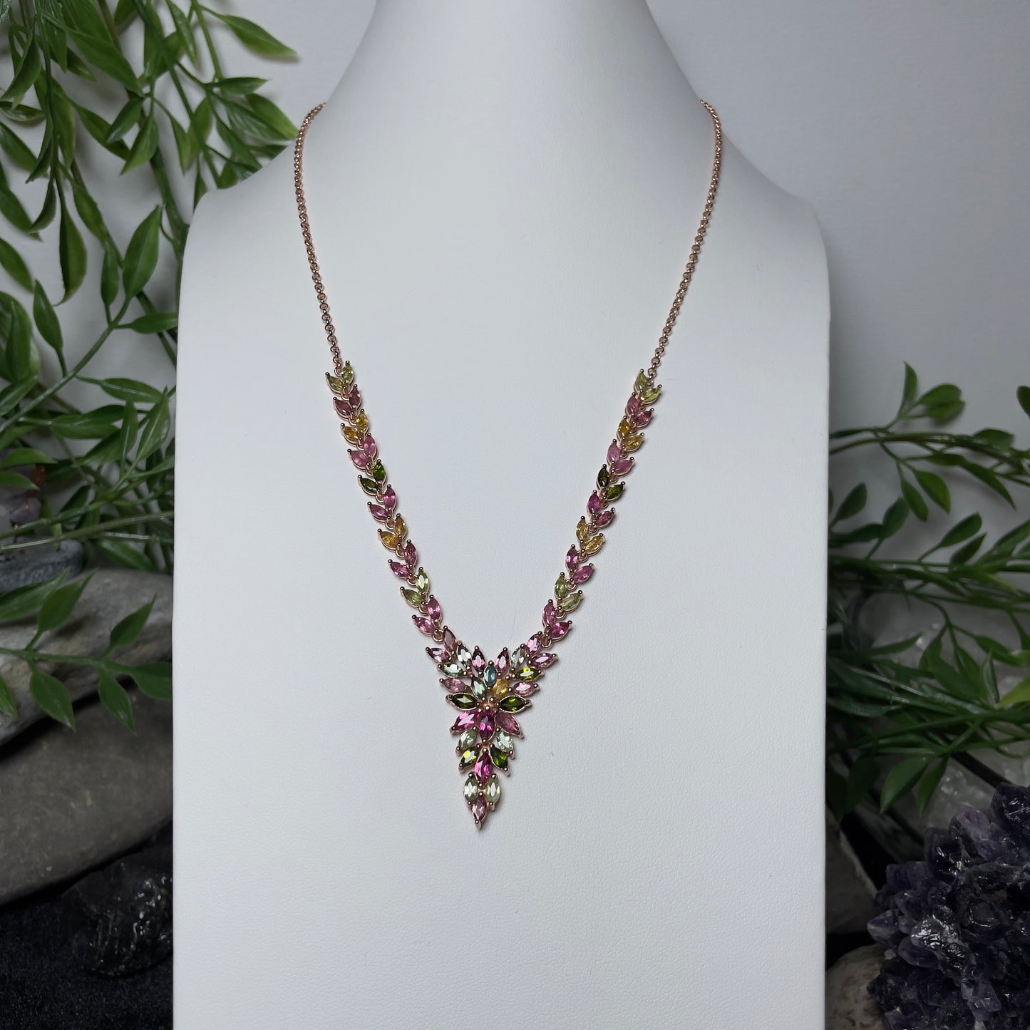 Stonelry Elegant Rose Gold Tourmaline Leaf Pendant Necklace