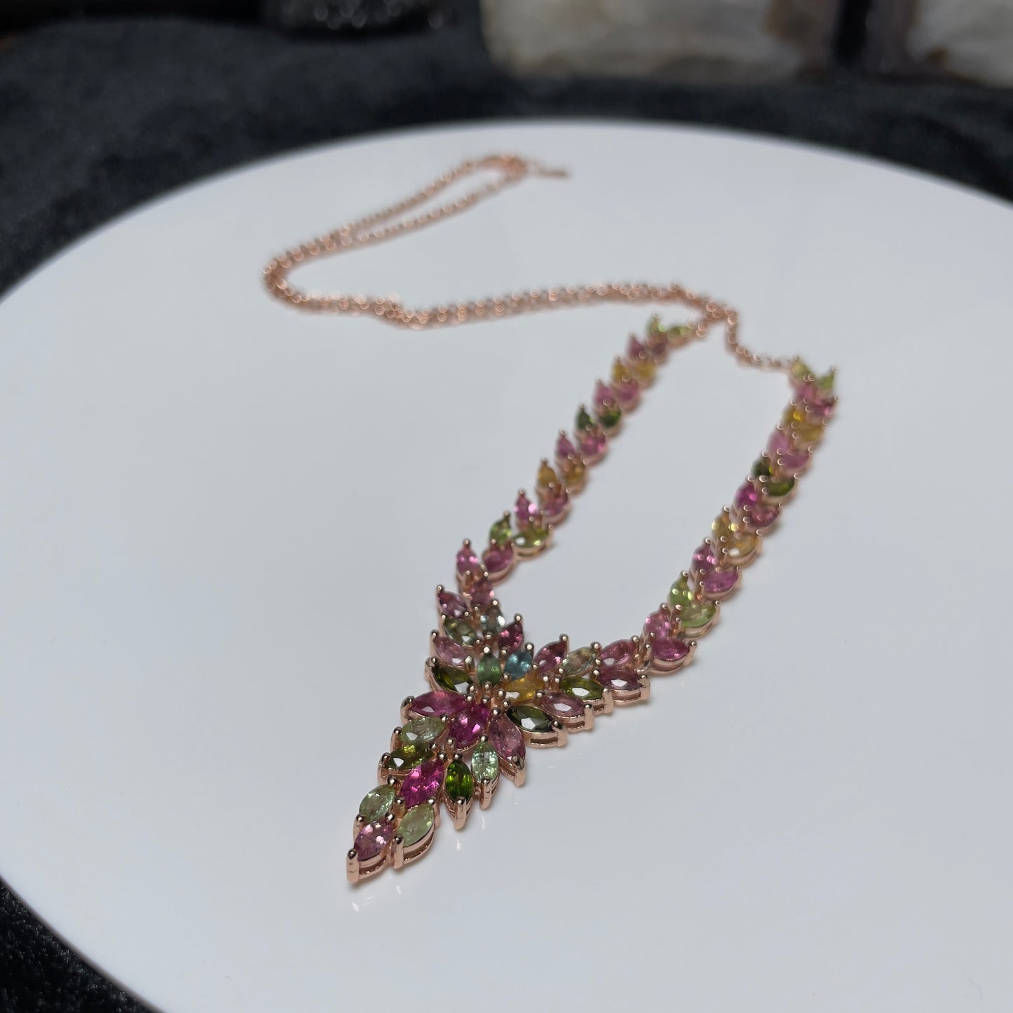 Stonelry Elegant Rose Gold Tourmaline Leaf Pendant Necklace