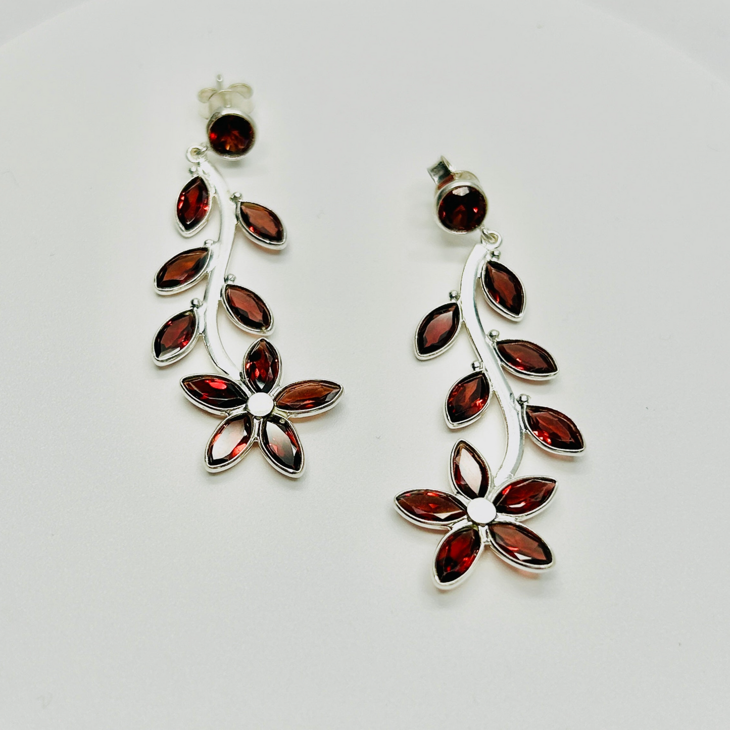 Stonelry Garnet Drop Earrings - Blooming Flames