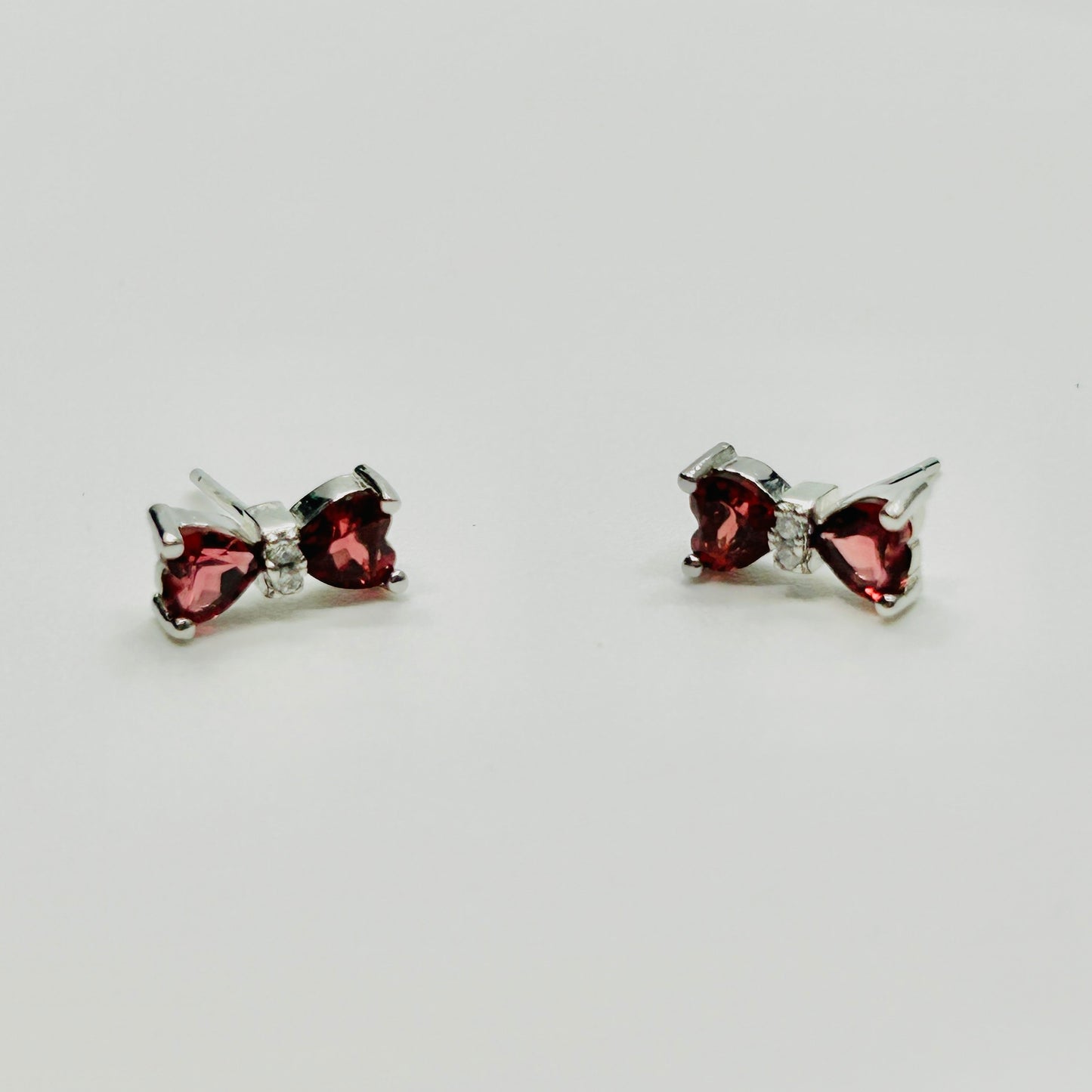 Stonelry Garnet Stud Earrings - Crimson Bow