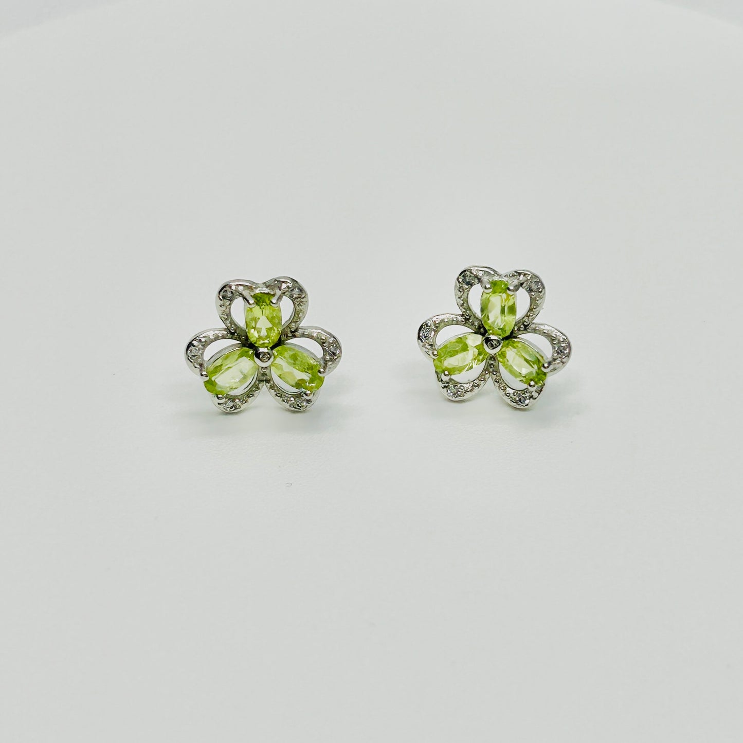 Stonelry Peridot Stud Earrings - Three Leafed Clover