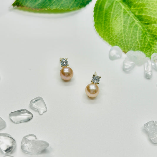 Stonelry Pearl Stud Earrings - Moonlight Pearl