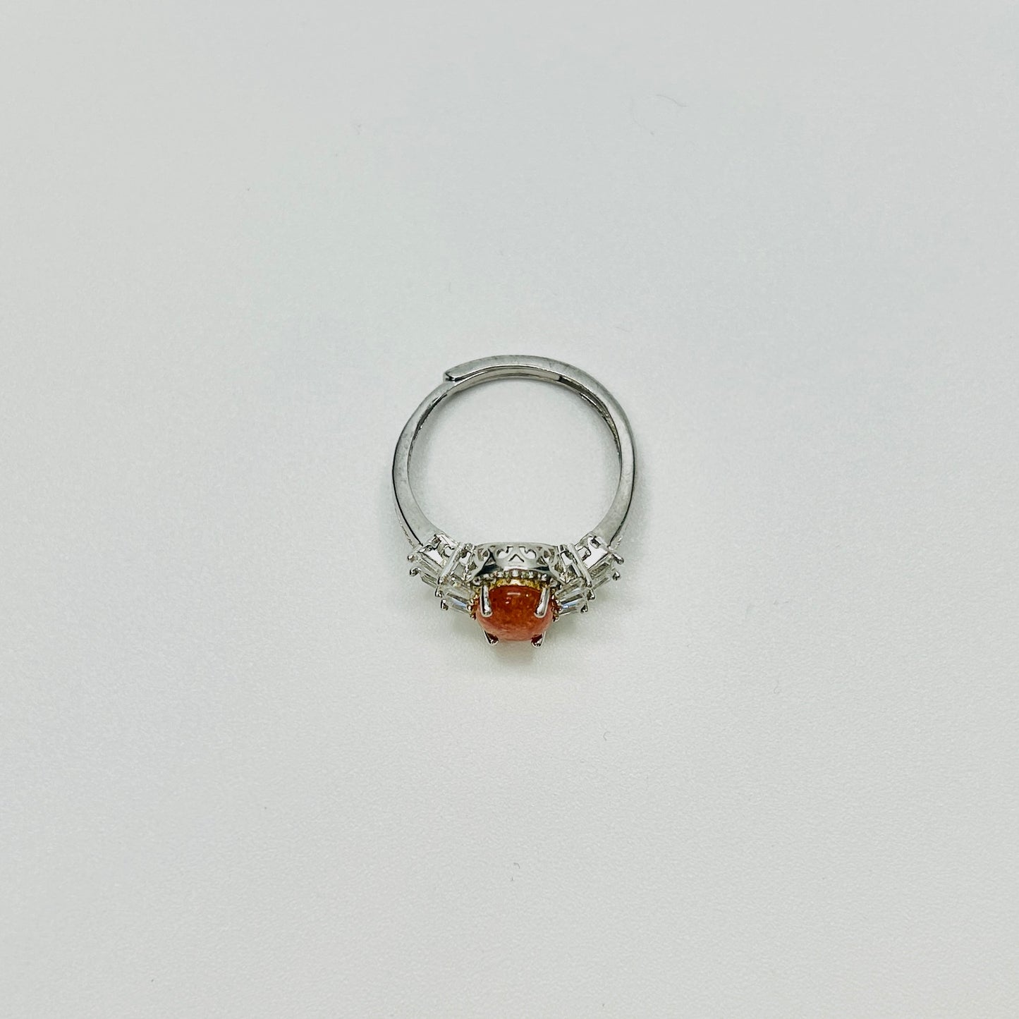 Stonelry Golden Sunstone Ring - Oval-Cut Halo Ring