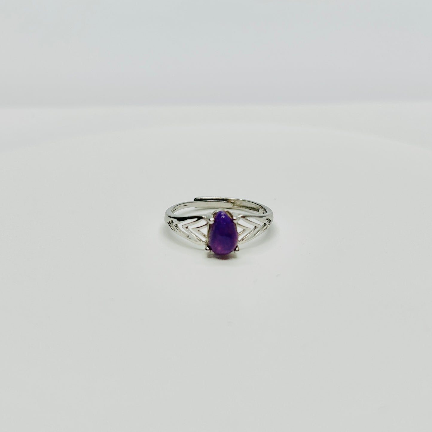 Stonelry Sugilite Ring - Pear-Cut Solitaire Ring