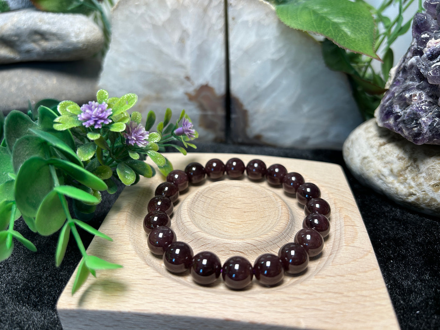 Stonelry High Quality Natural Garnet Beaded Bracelet (10+mm)